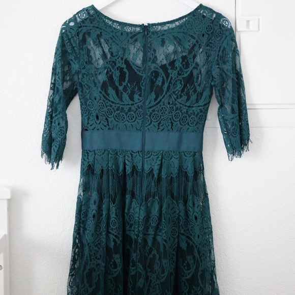 BB Dakota Dark Green Laced Midi Dress - Picture 3 of 3